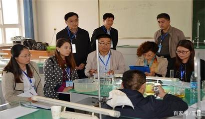 本科和研究生學(xué)歷在電子科技技術(shù)開發(fā)行業(yè)的收入對比